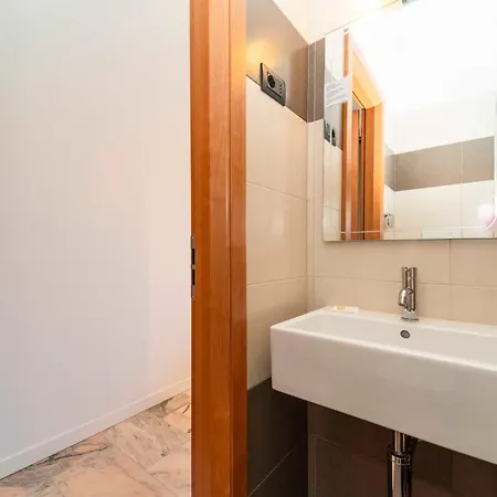 To 1 Piano 3* Τορίνο