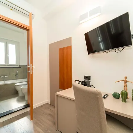 To 1 Piano Guest house Turin