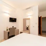 To 1 Piano بيت ضيافة تورينو